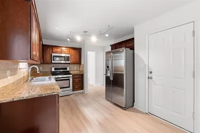 559 Rivulett Court, Lawrenceville, GA 30043 - Photo 10