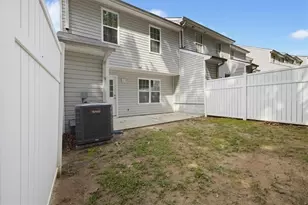 1324 Hollenbeck Ln, Riverdale, GA 30296 - Photo 22