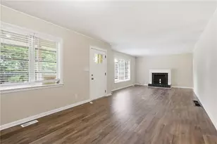 2881 Treadway Dr, Decatur, GA 30034 - Photo 14