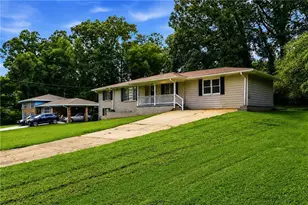 2881 Treadway Dr, Decatur, GA 30034 - Photo 2