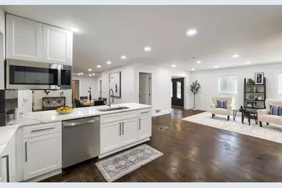 2368 Fenhurst Place, Dunwoody, GA 30338 - Photo 10