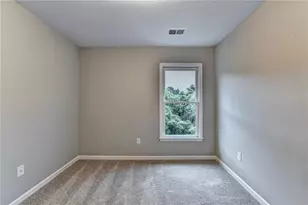 2802 Laurel Ridge Cir, Atlanta, GA 30344 - Photo 82
