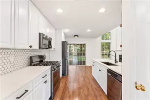 621 Lullingstone Dr SE, Marietta, GA 30067 - Photo 4