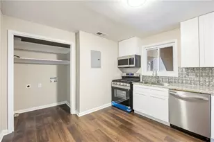 346 Carpenter Dr, Atlanta, GA 30328 - Photo 8