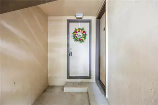 346 Carpenter Dr, Atlanta, GA 30328 - Photo 2