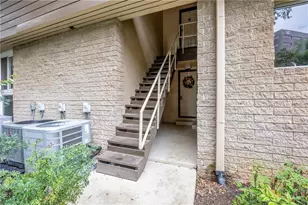 346 Carpenter Dr, Atlanta, GA 30328 - Photo 4
