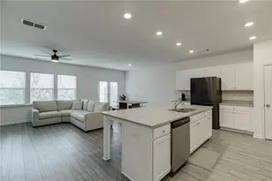 802 Edwin Ln, Sugar Hill, GA 30518 - Photo 4