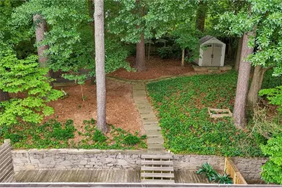 579 N Superior Avenue, Decatur, GA 30033 - Photo 28