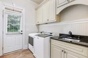 2352 Crimson King Dr, Braselton, GA 30517 - Photo 16