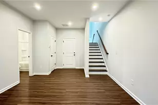 1475 Creekside Cir NW, Atlanta, GA 30318 - Photo 34