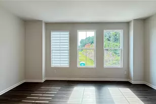 1475 Creekside Cir NW, Atlanta, GA 30318 - Photo 10