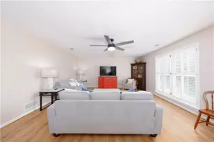 9135 Clearwater Rd, Gainesville, GA 30506 - Photo 12