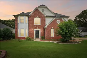 5024 Huntcrest Dr SW, Mableton, GA 30126 - Photo 1