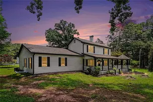 813 Sandy Creek Rd, Fayetteville, GA 30214 - Photo 2