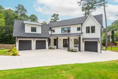 4056 Ashford Dunwoody Road NE, Brookhaven, GA 30319 - Photo 4
