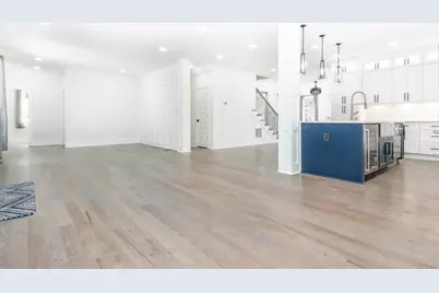 4056 Ashford Dunwoody Road NE, Brookhaven, GA 30319 - Photo 14