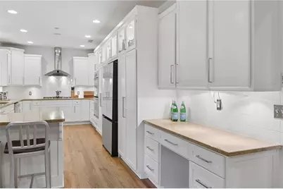 4029 Emma Lane NE, Atlanta, GA 30342 - Photo 12