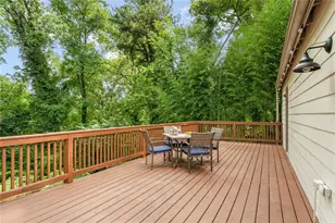 1730 Bridgeport Dr NE, Atlanta, GA 30329 - Photo 22