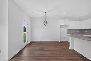 360 Crimson Feather Dr, Jefferson, GA 30549 - Photo 12