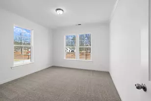 360 Crimson Feather Dr, Jefferson, GA 30549 - Photo 4