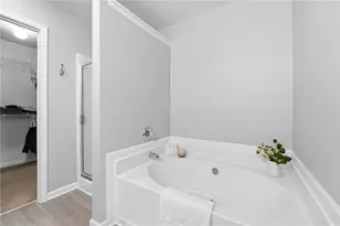 2059 Lakeshore Overlook Dr NW, Kennesaw, GA 30152 - Photo 12