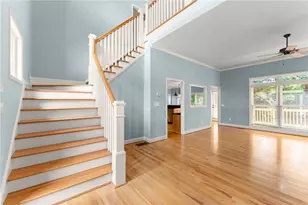 6277 Lakeview Dr, Buford, GA 30518 - Photo 8