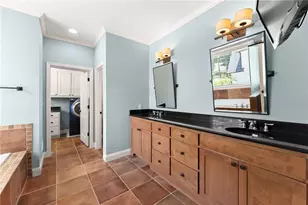 6277 Lakeview Dr, Buford, GA 30518 - Photo 22