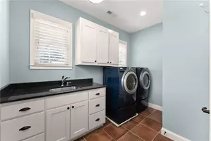 6277 Lakeview Dr, Buford, GA 30518 - Photo 24