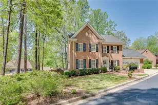 1826 Bedfordshire Ct, Decatur, GA 30033 - Photo 2