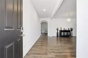 197 Amber Mdw Dr, Braselton, GA 30517 - Photo 2