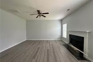 1335 Rocky Shoals Ln, Suwanee, GA 30024 - Photo 2