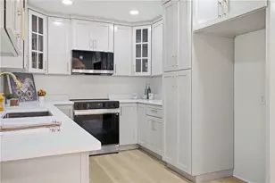 180 E Greenwood Dr, Carrollton, GA 30117 - Photo 6
