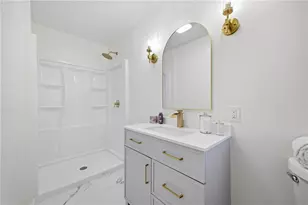 180 E Greenwood Dr, Carrollton, GA 30117 - Photo 28