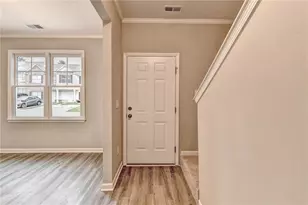 2776 Laurel Ridge Cir, East Point, GA 30022 - Photo 6