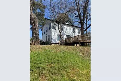 731 N Jefferson Street NE, Milledgeville, GA 31061 - Photo 2
