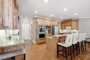 1097 Shady Spring Way, Lawrenceville, GA 30045 - Photo 12