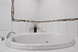 3275 Lenox Road NE, Atlanta, GA 30324 - Photo 18