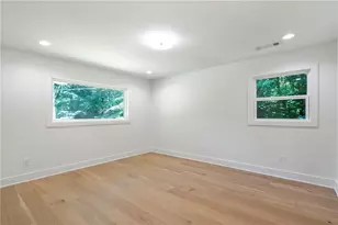 4955 Powers Ferry Rd, Atlanta, GA 30327 - Photo 30