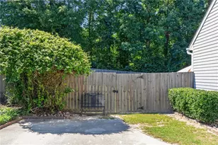 1425 Willow River Run, Grayson, GA 30017 - Photo 34