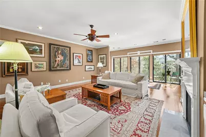3071 Lenox Road NE #19, Atlanta, GA 30324 - Photo 4
