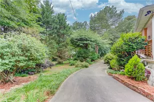 2521 Stone Dr SW, Lilburn, GA 30047 - Photo 38