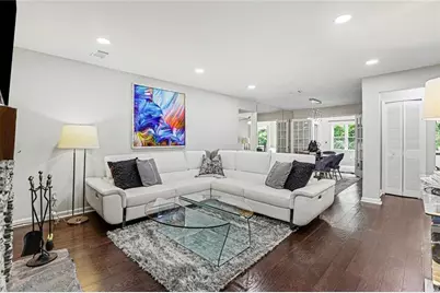 7 Saint Claire Lane NE, Atlanta, GA 30324 - Photo 2