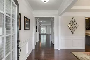 669 Barley Hill Ln, Sugar Hill, GA 30518 - Photo 4