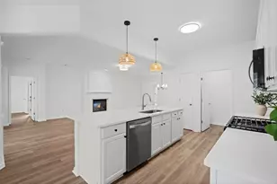 4920 Kings Common Way, Cumming, GA 30040 - Photo 8