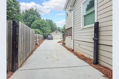 323 W Benson Street, Decatur, GA 30030 - Photo 26