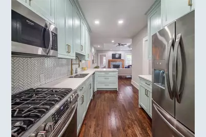 323 W Benson Street, Decatur, GA 30030 - Photo 6