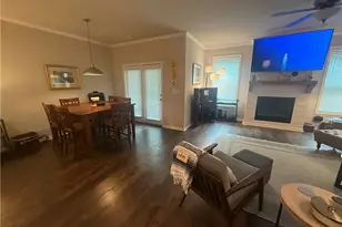5639 Parkview Ln, Flowery Branch, GA 30542 - Photo 2