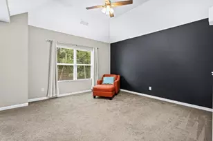 1049 Valley Rock Dr, Lithonia, GA 30058 - Photo 10