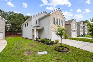 1049 Valley Rock Dr, Lithonia, GA 30058 - Photo 2