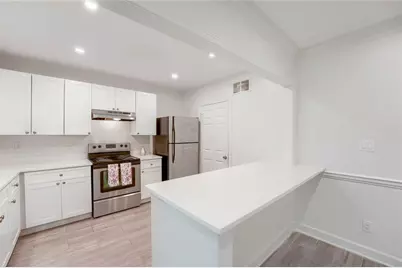 7500 Roswell Road #47, Atlanta, GA 30350 - Photo 8
